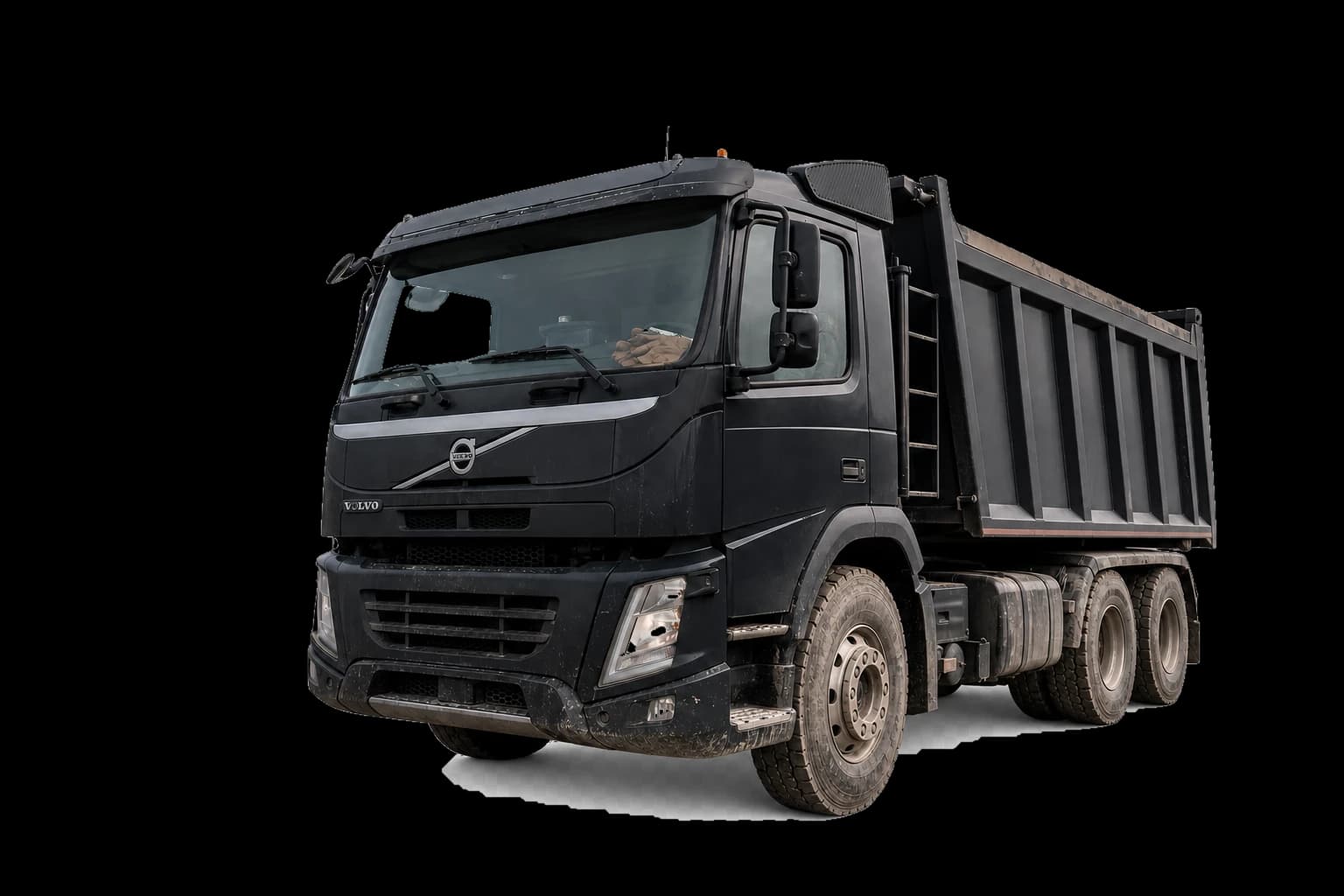 Самосвал Volvo на прозрачном фоне